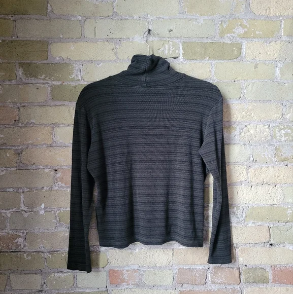 Vintage Green/Black Striped Cropped Petite Turtleneck Womens Size Medium - Picture 4 of 6